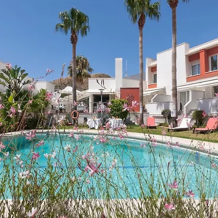 Aparthotel Apartamentos Villazul La Buganvilla 2*